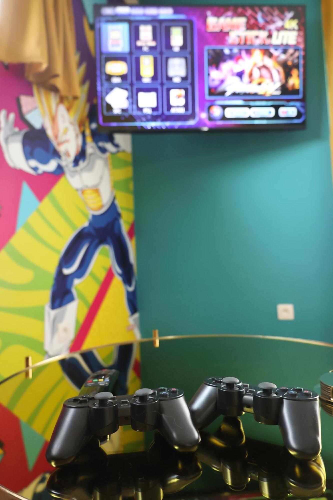 Capsule 90'S - Balneo - Sauna - Flipper - Billard - Netflix - Nintendo Switch & Jeux - Mons Exteriér fotografie