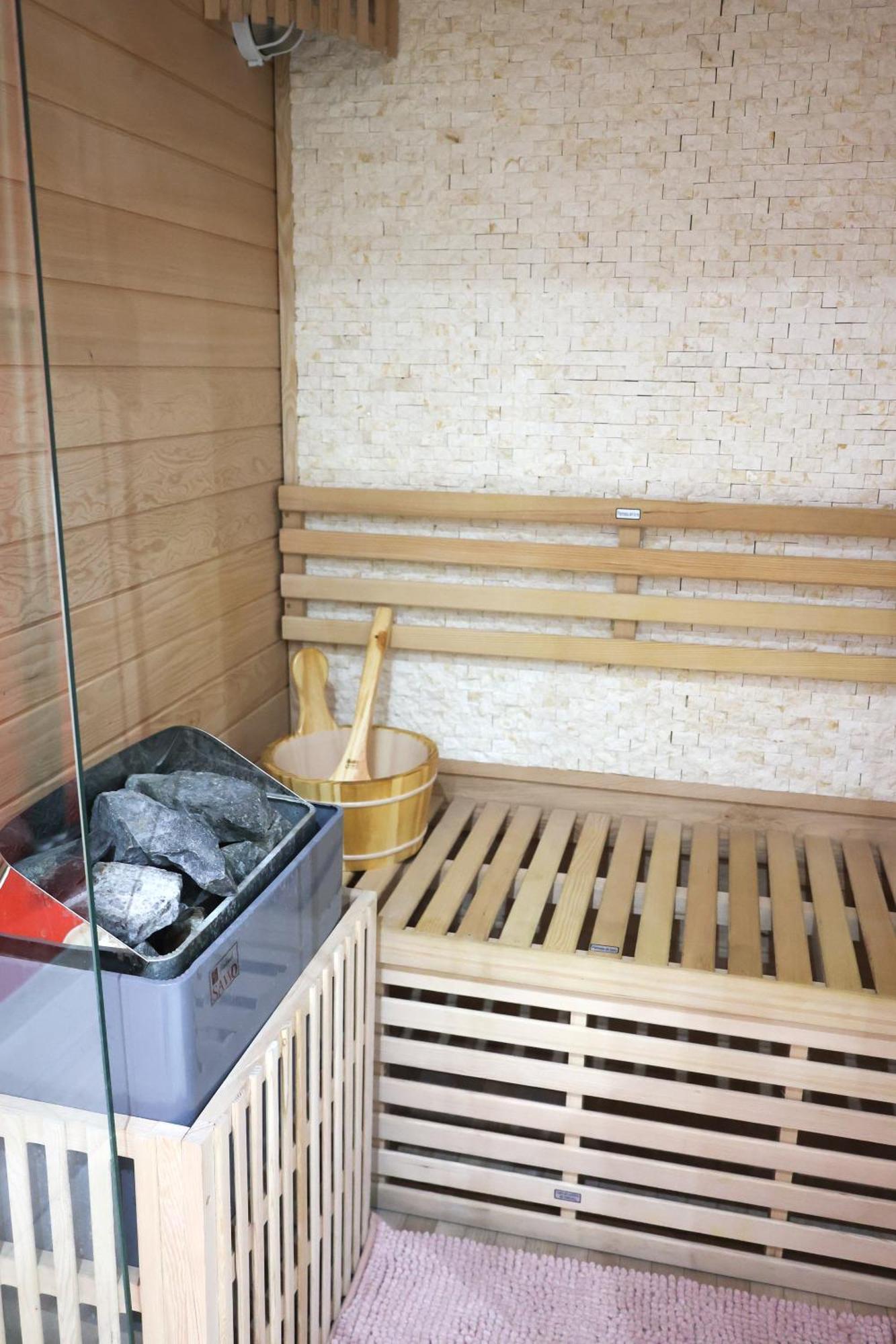 Capsule 90'S - Balneo - Sauna - Flipper - Billard - Netflix - Nintendo Switch & Jeux - Mons Exteriér fotografie