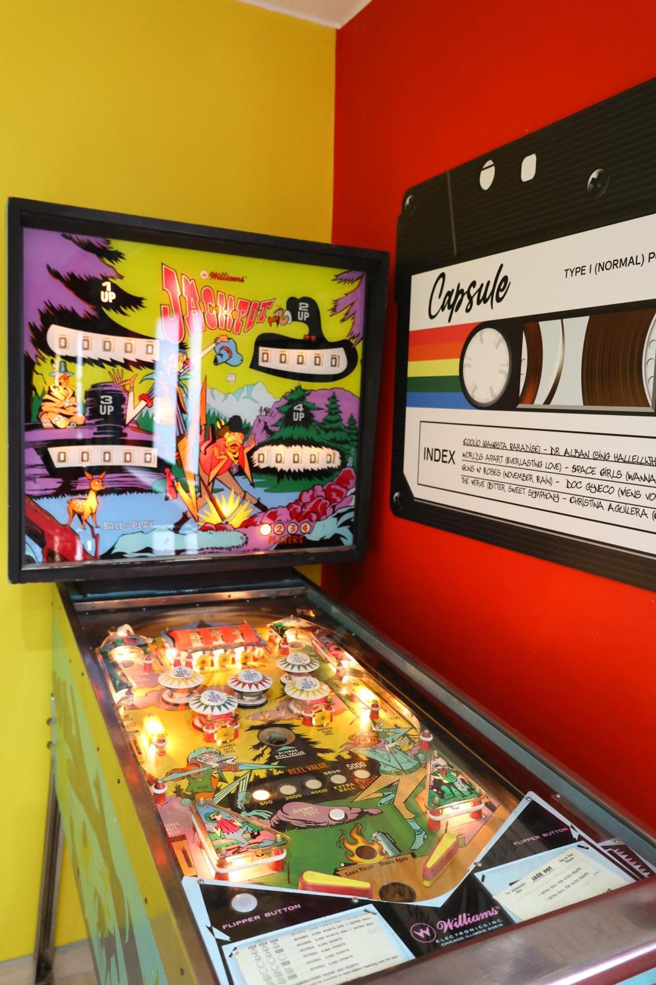 Capsule 90'S - Balneo - Sauna - Flipper - Billard - Netflix - Nintendo Switch & Jeux - Mons Exteriér fotografie